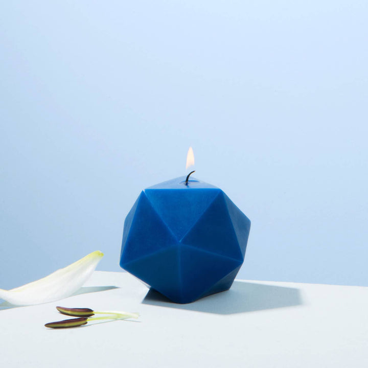 Water Elements Candle White Lily + Ocean Breeze Scent